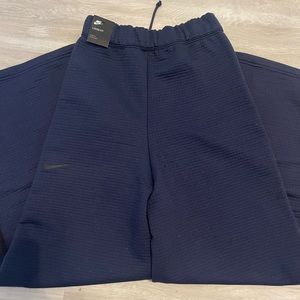 Nike Women’s Loose Fit Sweatpants